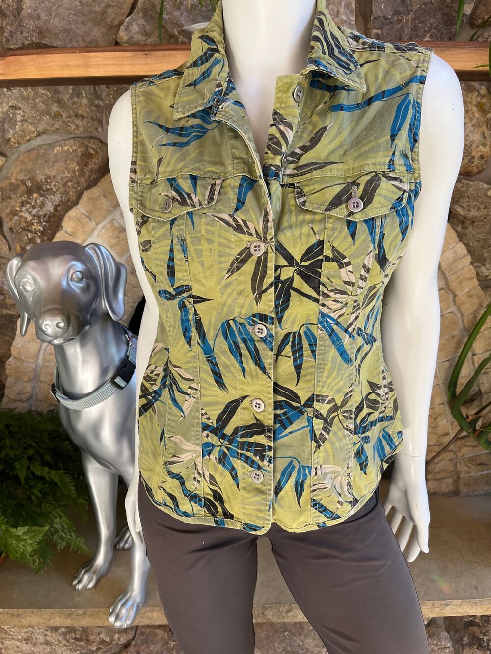 Chico's Leaf Print Button Down Jean Vest Women's Size 0 (Size Small)